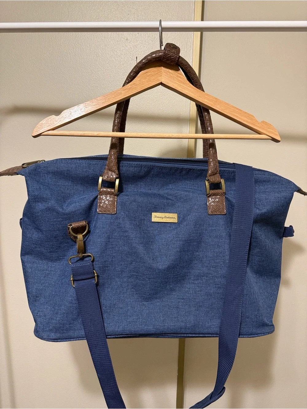 Tommy bahama Canbas Blue Travel Duffel Bag with Brown Trim